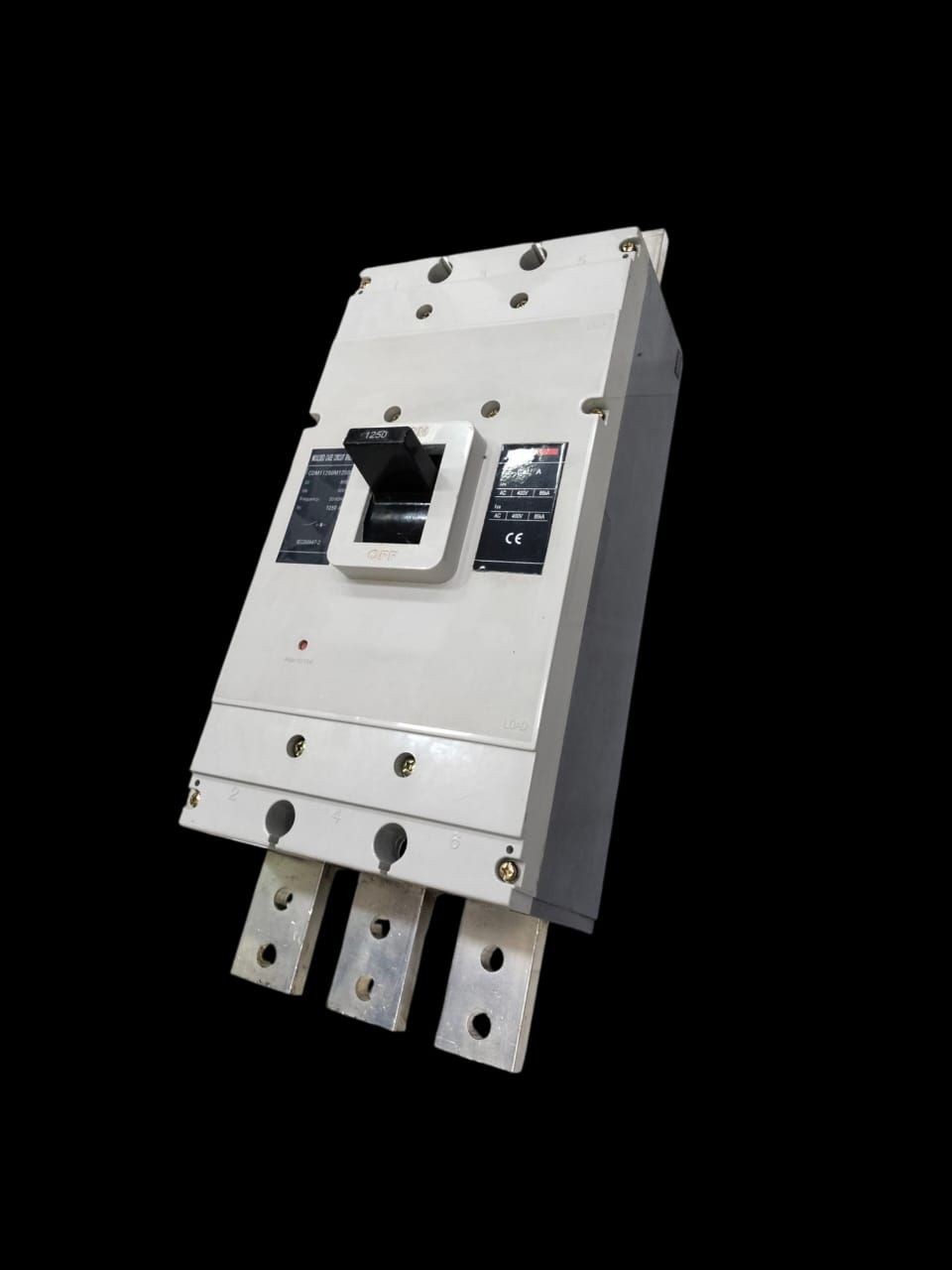 breaker industrial 3p de 1000 amp y 1250 amp (fijos)